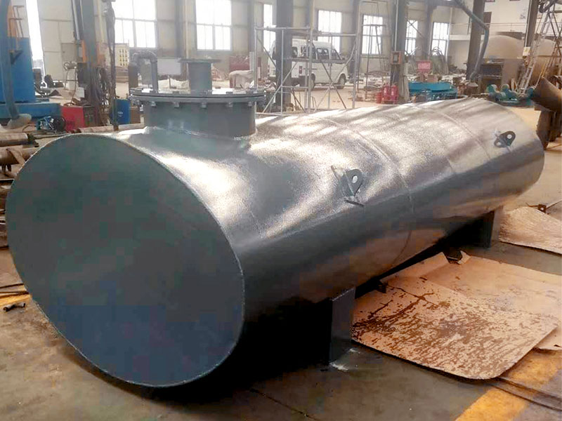 Single layer storage tank