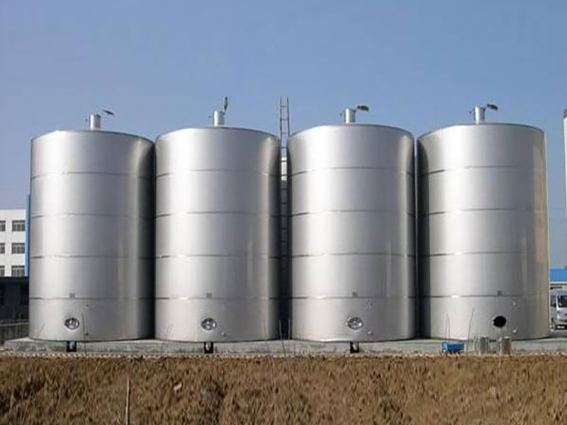 Single layer storage tank